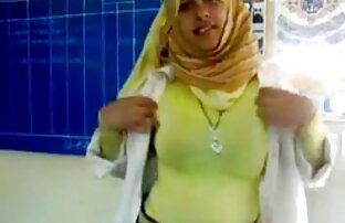 XXX एक नौका पर सेक्सी बीएफ फिल्म वीडियो में सुंदर लोचदार गधा