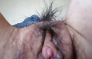 XXX जंगल में saggy स्तनों के साथ फिल्म सेक्सी वीडियो में बछिया अधिक बार
