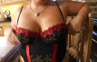 XXX एक हिंदी में सेक्सी बीएफ मूवी सुंदर गुर्दे के साथ नग्न रसदार लड़की