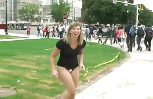 XXX नग्न इंग्लिश पिक्चर हिंदी में सेक्सी स्तन घर का कपड़ा लड़की